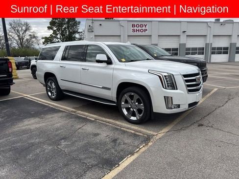Used 2016 Cadillac Escalade ESV Luxury image 1