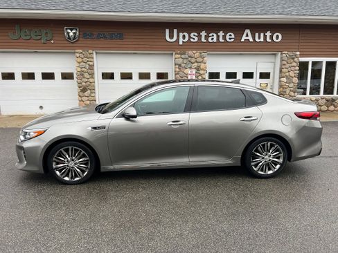 Used 2018 Kia Optima SX w/ Technology Package image 8