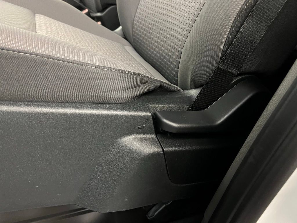 New 2026 Ford Transit 250 148 Medium Roof RWD image 25