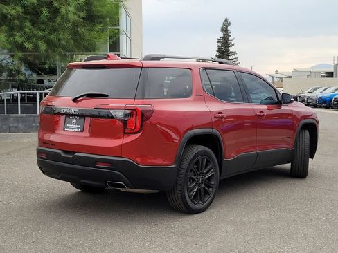 Used 2022 GMC Acadia SLE w/ Driver Convenience Package FWD image 6