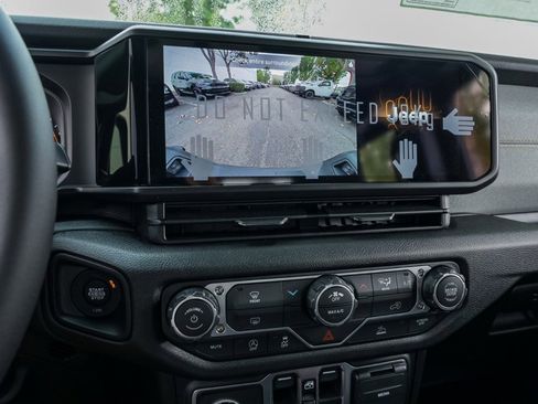 New 2026 Jeep Gladiator Sport image 26