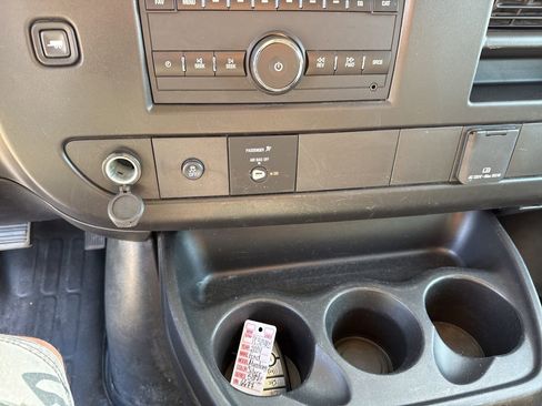 Used 2024 Chevrolet Express 2500 w/ Driver Convenience Package image 23