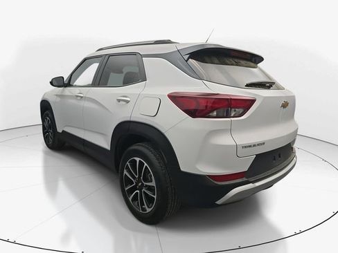 Used 2025 Chevrolet TrailBlazer LT image 7