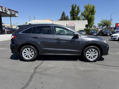 Used 2016 Acura RDX AWD w/ Technology Package image 2