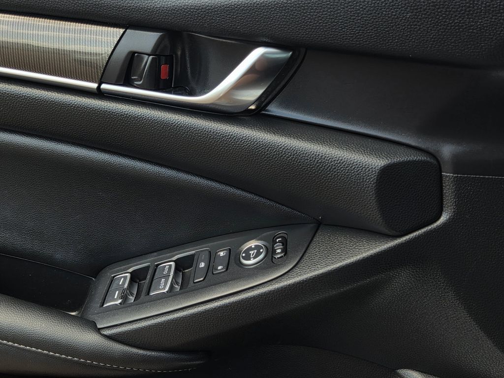 Certified 2022 Honda Accord Sport image 17