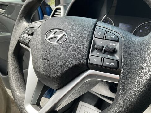 Used 2019 Hyundai Tucson SE AWD/4WD image 25