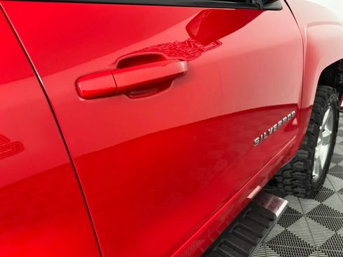 Used 2018 Chevrolet Silverado 1500 LT w/ All Star Edition AWD/4WD image 28