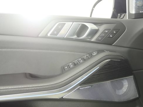 New 2026 BMW X5 M60i AWD/4WD image 8