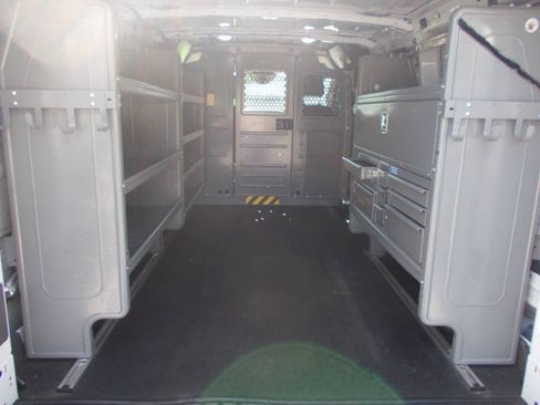 Used 2020 Ford Transit 150 Low Roof RWD image 17