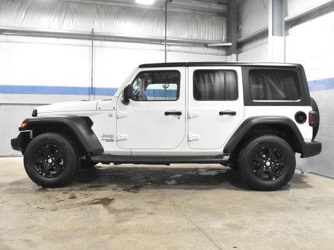 Used 2020 Jeep Wrangler Unlimited Sport S image 19
