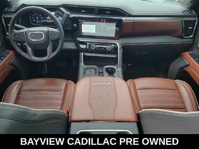 Used 2025 GMC Sierra 3500 Denali Ultimate AWD/4WD image 11