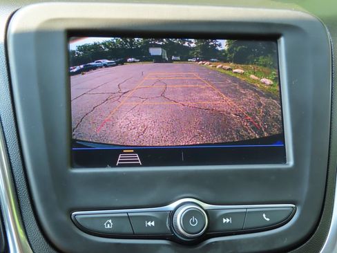 Certified 2020 Chevrolet Equinox LT w/ Driver Convenience Package FWD image 5