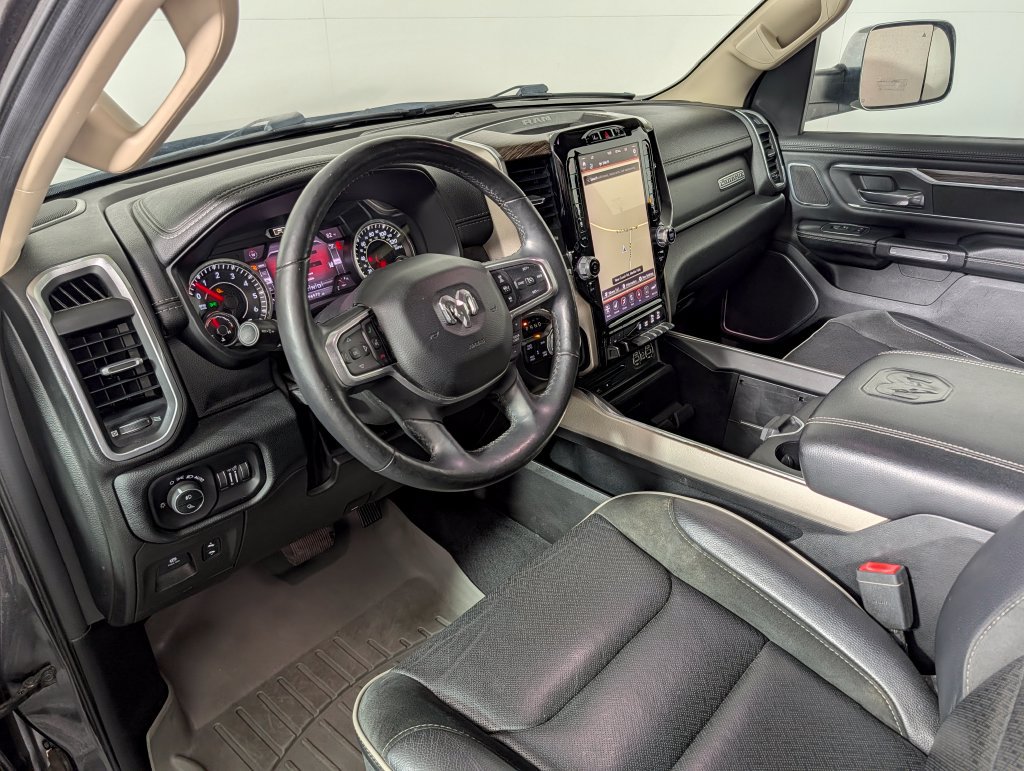 Used 2019 RAM 1500 Laramie AWD/4WD image 22