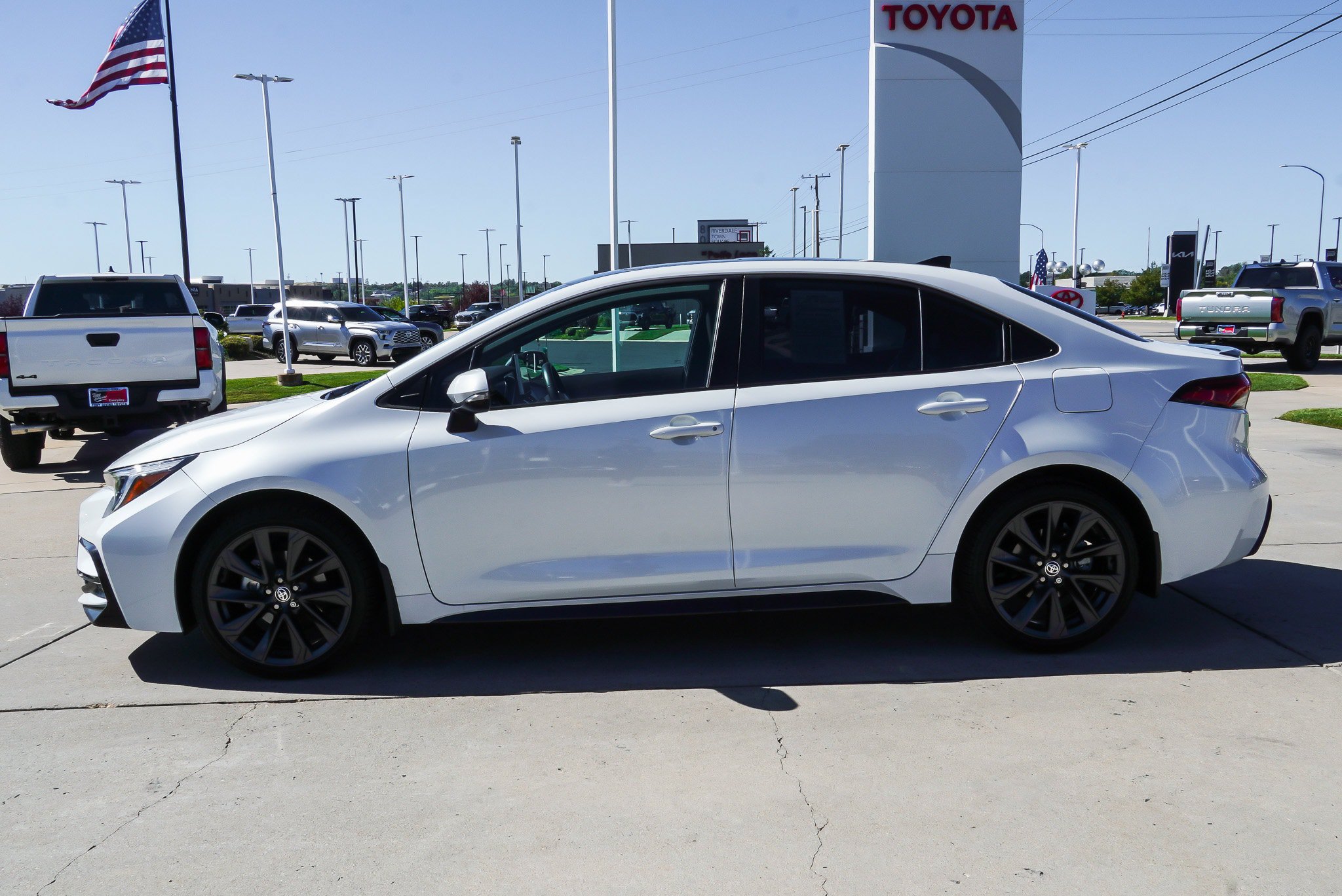 Certified 2026 Toyota Corolla XSE FWD image 5