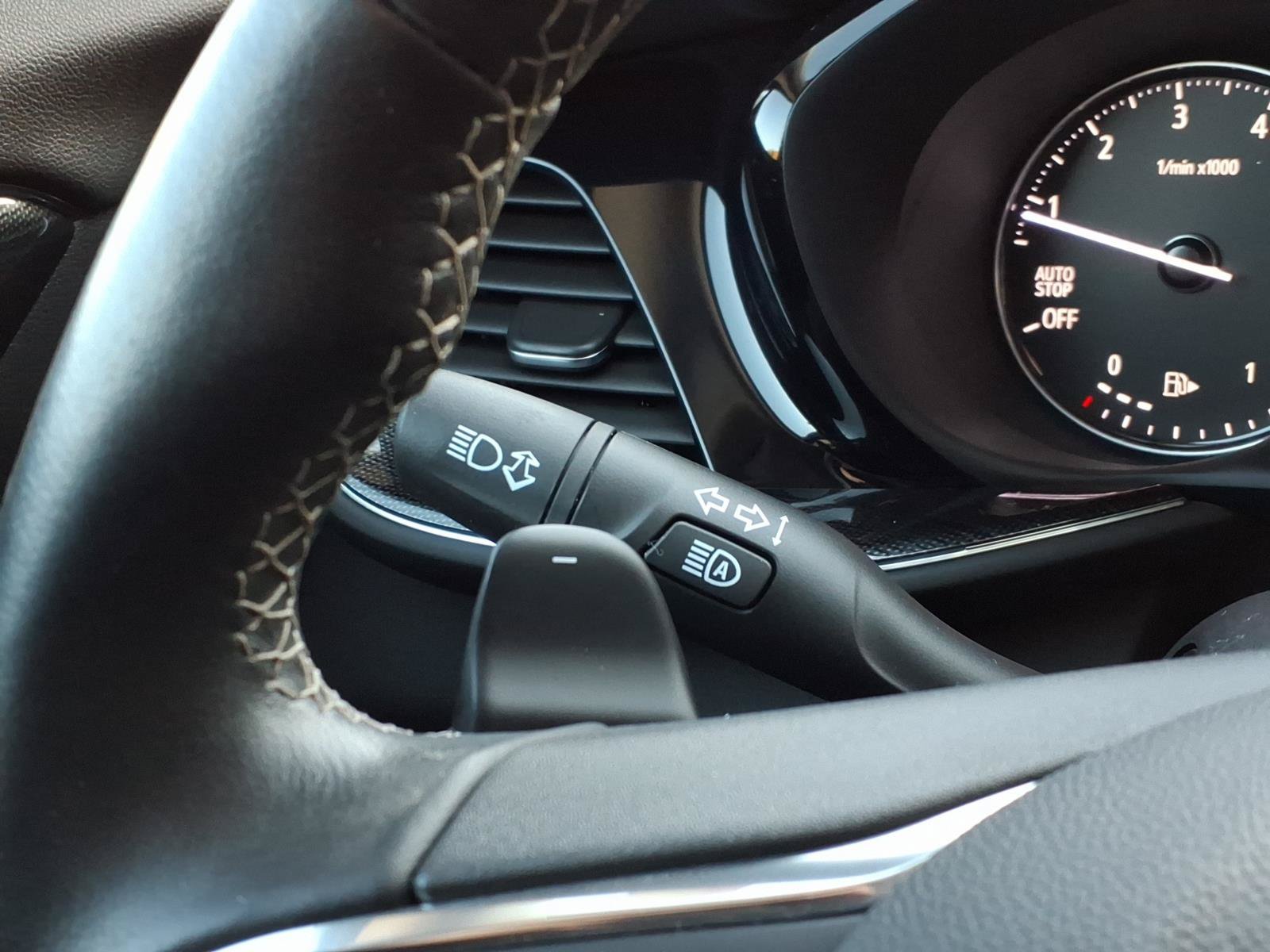 Used 2023 Buick Envision Essence AWD/4WD image 28