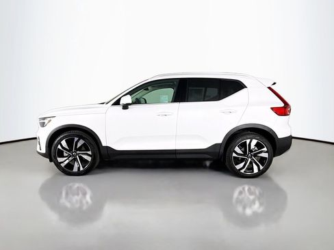 Used 2023 Volvo XC40 B5 Ultimate w/ Protection Package Premier AWD/4WD image 4