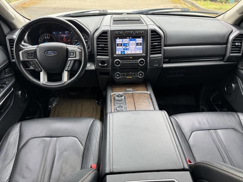 Used 2018 Ford Expedition Platinum AWD/4WD image 10