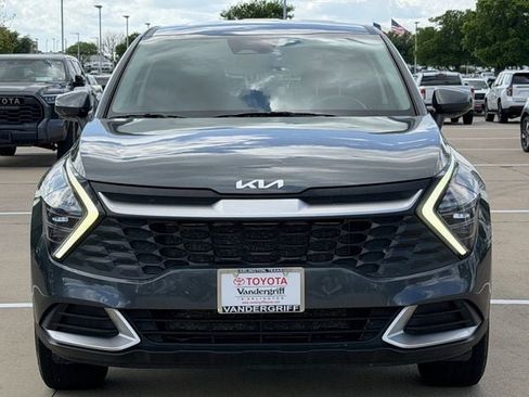 Used 2024 Kia Sportage LX image 7