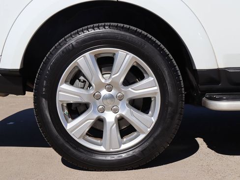 Used 2015 Land Rover LR4 HSE image 11