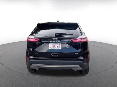Used 2024 Ford Edge SEL image 11