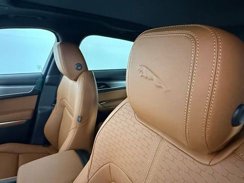 Certified 2026 Jaguar F-PACE R-Dynamic S image 18