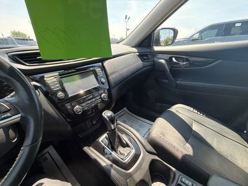 Used 2017 Nissan Rogue SL w/ SL Premium Package AWD/4WD image 28