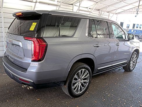 Used 2021 GMC Yukon Denali w/ Denali Premium Package image 6