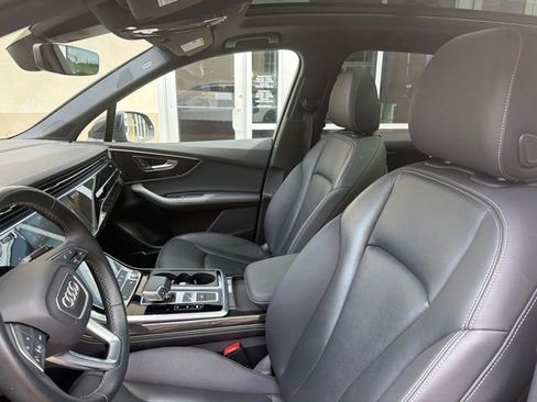 Used 2025 Audi Q7 3.0T Premium Plus AWD/4WD image 9