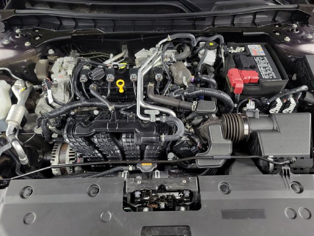 Used 2025 Nissan Altima 2.5 SV FWD image 13
