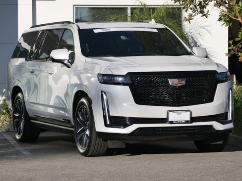 Certified 2021 Cadillac Escalade ESV Sport w/ Driver Assist Tech Package image 8