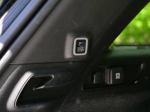 Used 2022 Jeep Grand Cherokee Summit AWD/4WD image 39