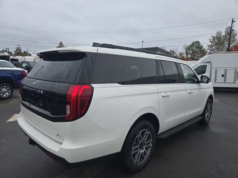 New 2025 Ford Expedition Max Active image 3