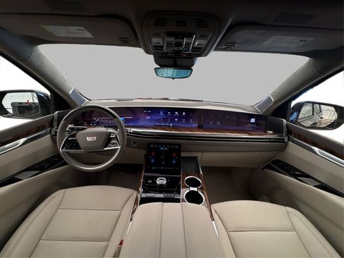New 2025 Cadillac Escalade Sport Platinum image 23
