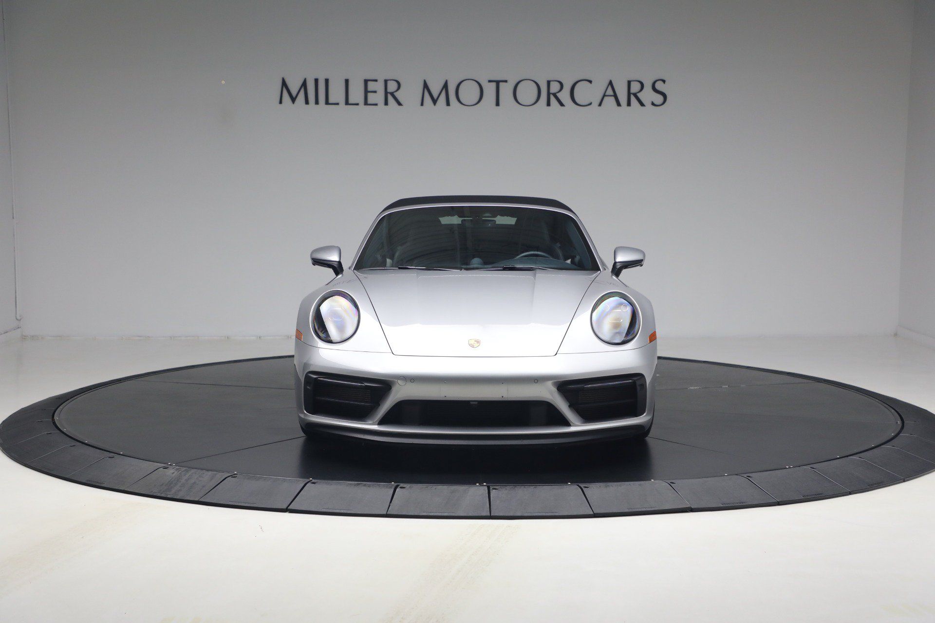 Used 2024 Porsche 911 Carrera GTS RWD image 34