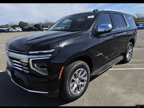 Used 2025 Chevrolet Tahoe Premier image 1