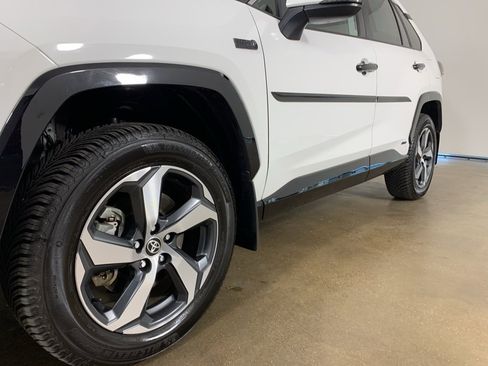 Used 2023 Toyota RAV4 SE image 35