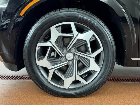 Used 2022 Hyundai Palisade Calligraphy image 8