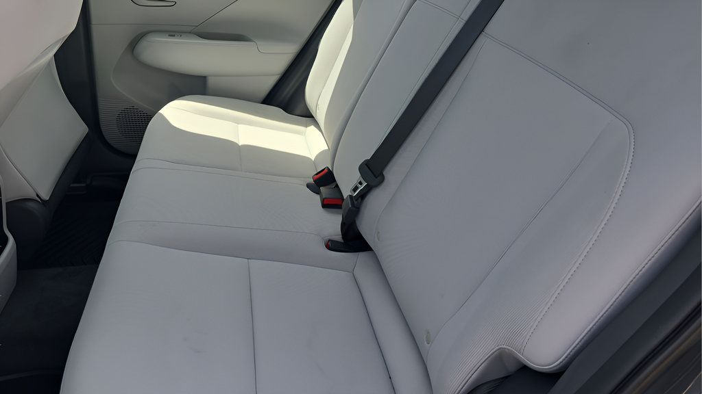 Used 2026 Hyundai Kona SE FWD image 29