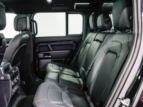 Used 2023 Land Rover Defender 110 V8 image 18
