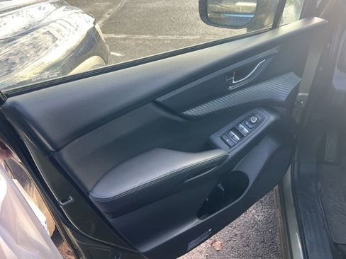 Used 2023 Subaru Ascent Premium w/ Convenience Package image 13