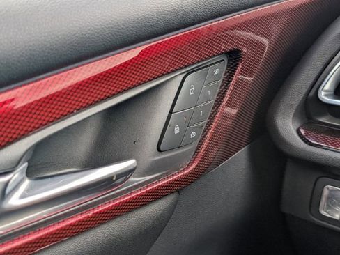 Certified 2024 Chevrolet Traverse RS image 23