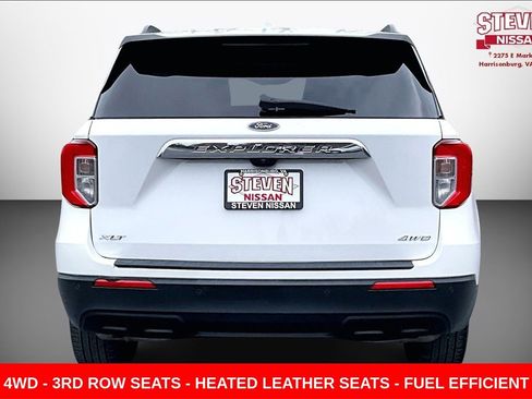 Used 2022 Ford Explorer XLT image 5