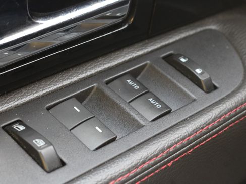 Used 2013 Ford F150 Limited image 22