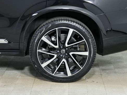 Certified 2024 Volvo XC90 B5 Plus w/ Protection Package Premier AWD/4WD image 41