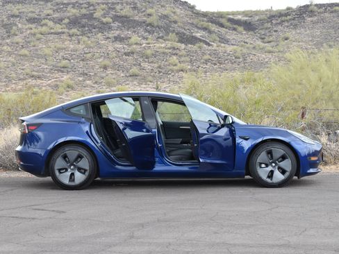 Used 2023 Tesla Model 3 Long Range image 10