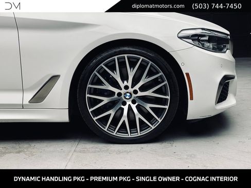 Used 2020 BMW M550i xDrive w/ Dynamic Handling Package AWD/4WD image 43