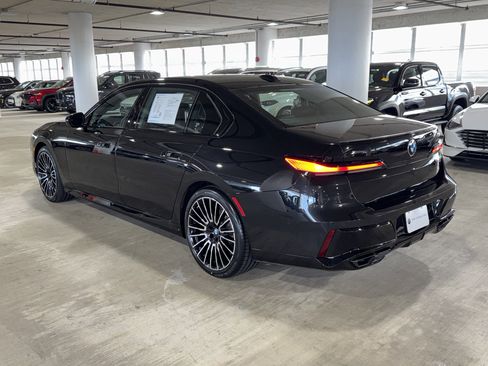 Used 2024 BMW 760i xDrive w/ Executive Package image 6