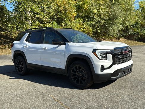 New 2026 GMC Terrain Elevation w/ Elevation Premium Package image 2