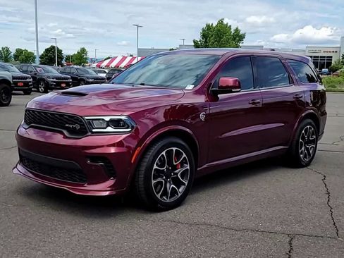 Used 2021 Dodge Durango SRT Hellcat w/ Technology Group AWD/4WD image 4