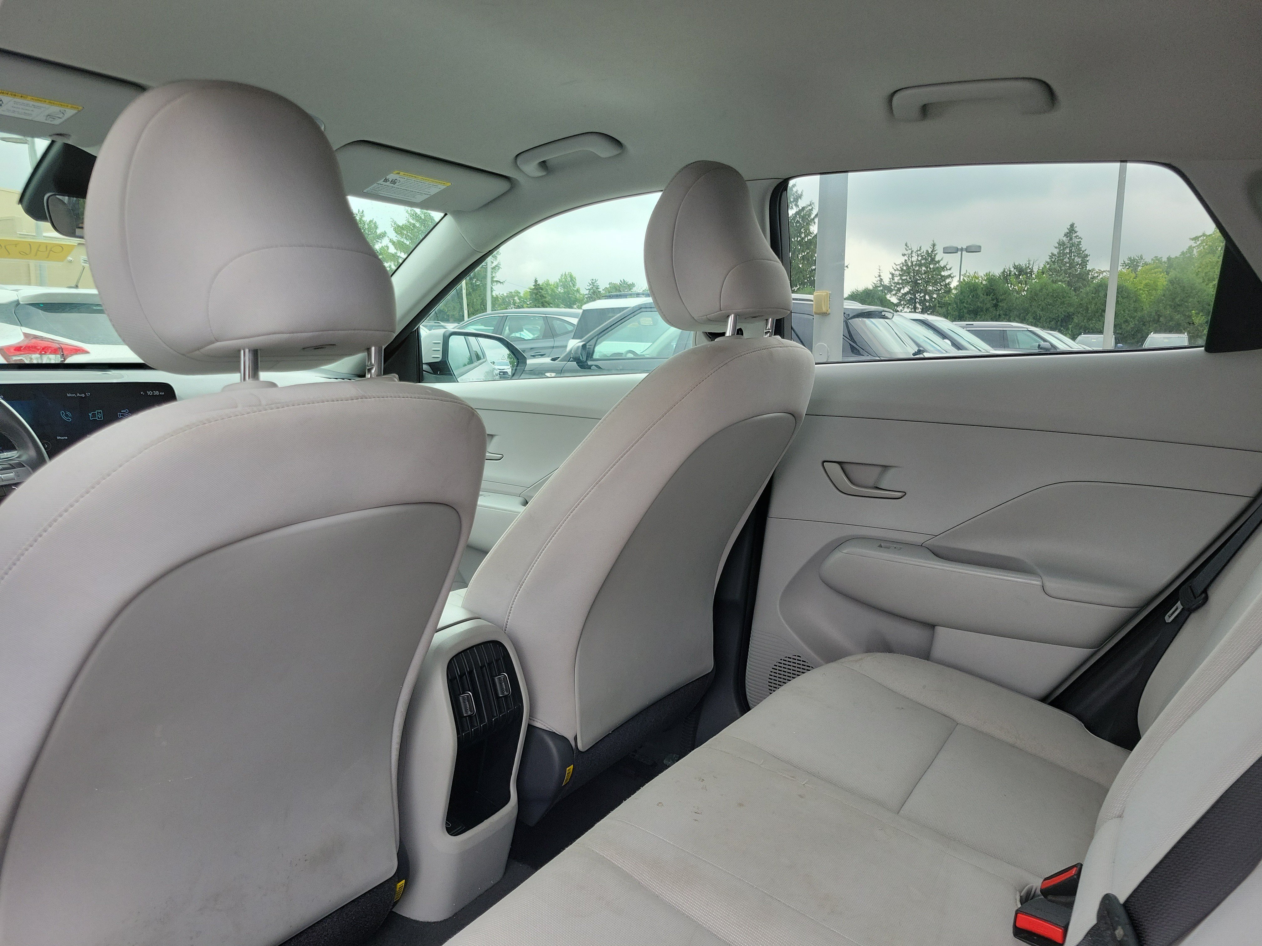 Used 2024 Hyundai Kona SEL AWD/4WD image 14